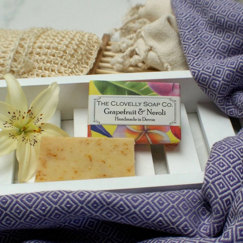 50g Handmade Clovelly Soap - Grapefruit & Neroli with Calendula Petals