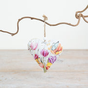 Hanging tulip heart 10cm – lifestyle view