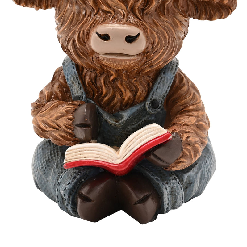 Country Living Highland Cow Reading